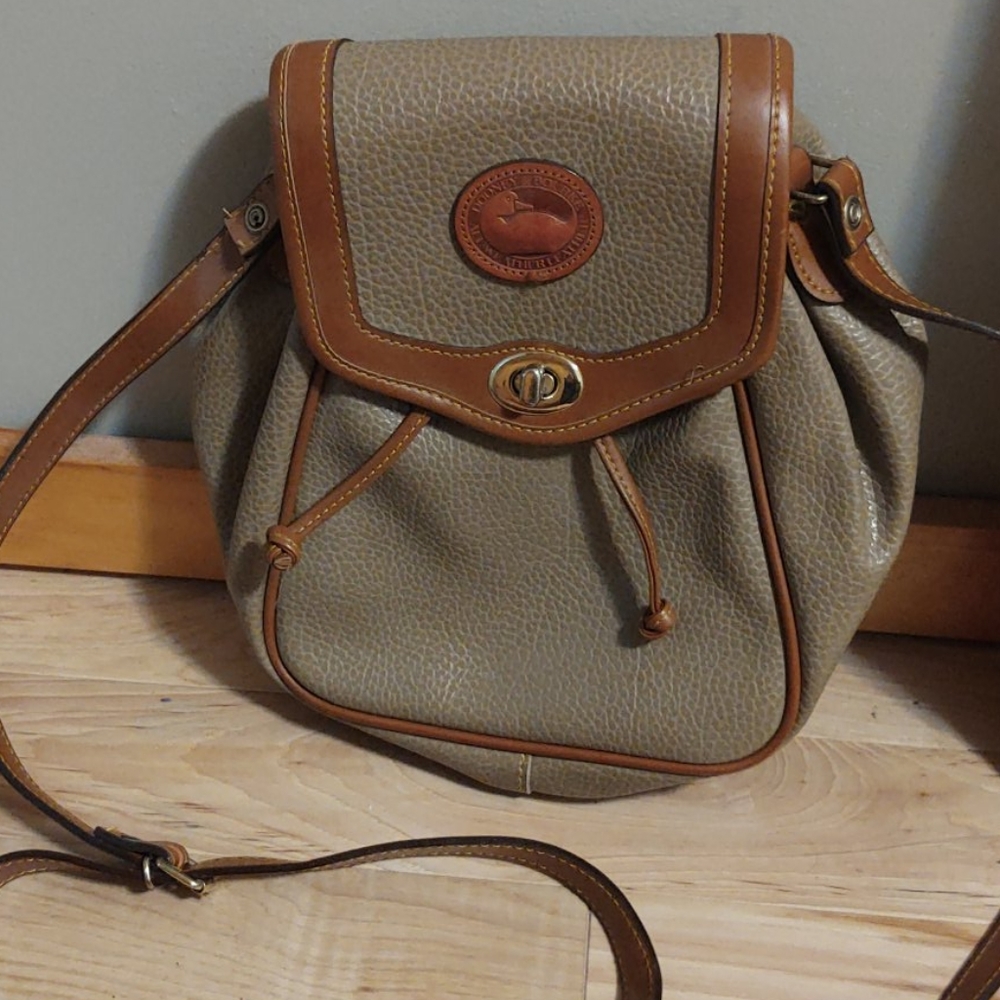 Dooney & Bourke Crossbody bag